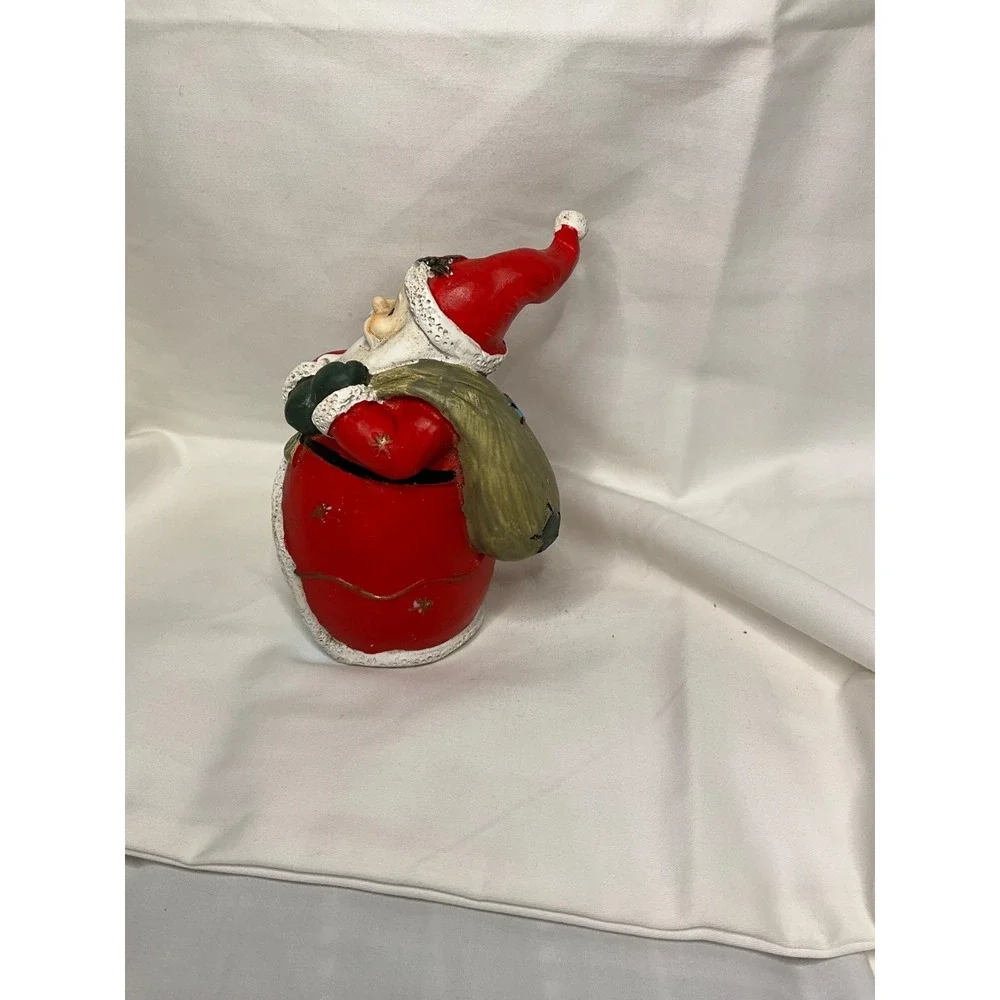 Vintage Style Resin Santa Claus Figurine 5